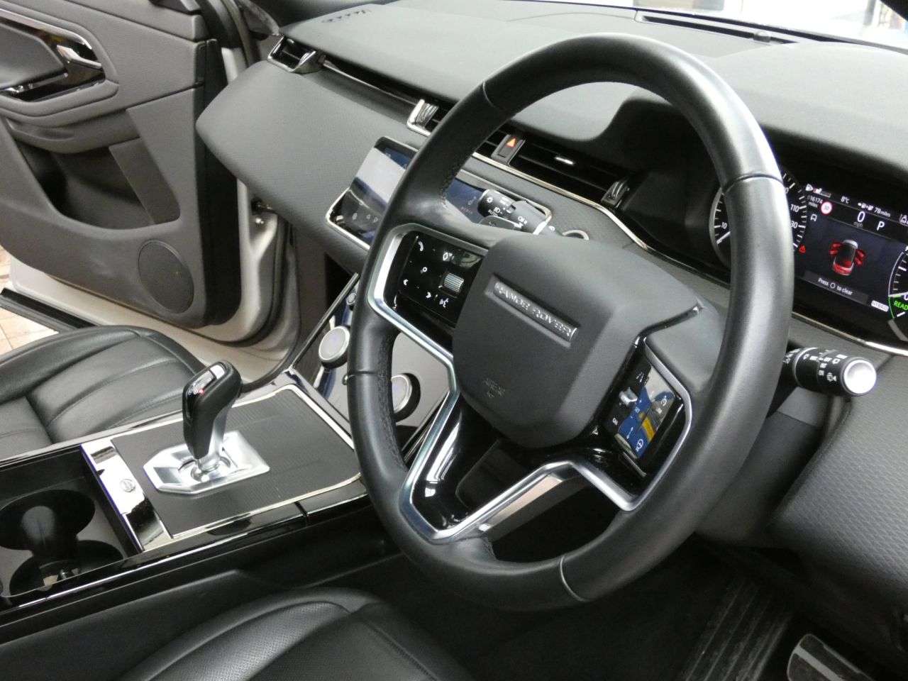 2022 LAND ROVER RANGE ROVER EVOQUE 2022 LAND ROVER RANGE ROVER EVOQUE