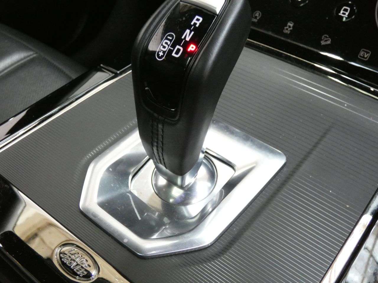 2022 LAND ROVER RANGE ROVER EVOQUE 2022 LAND ROVER RANGE ROVER EVOQUE