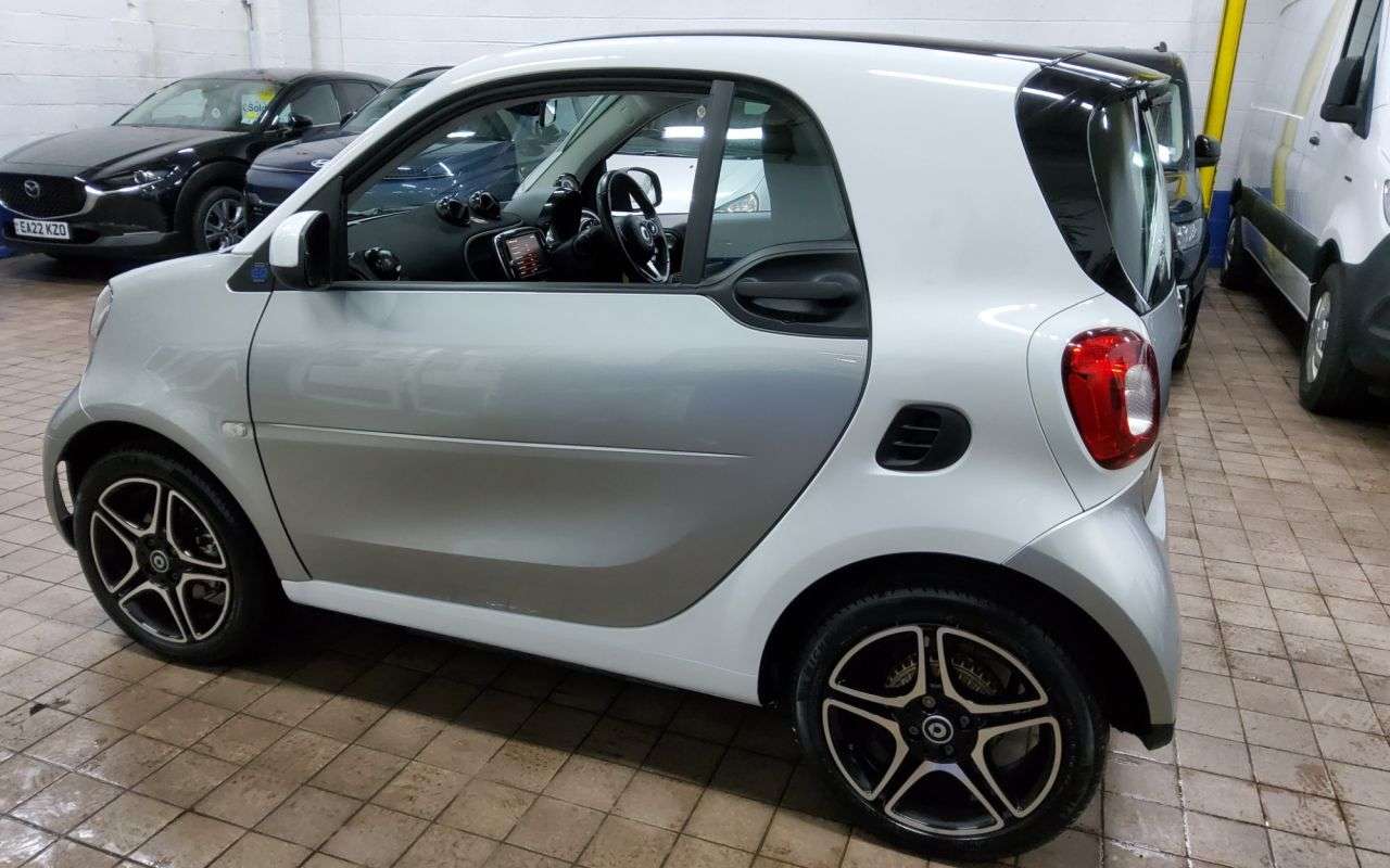 2021 SMART FORTWO 2021 SMART FORTWO