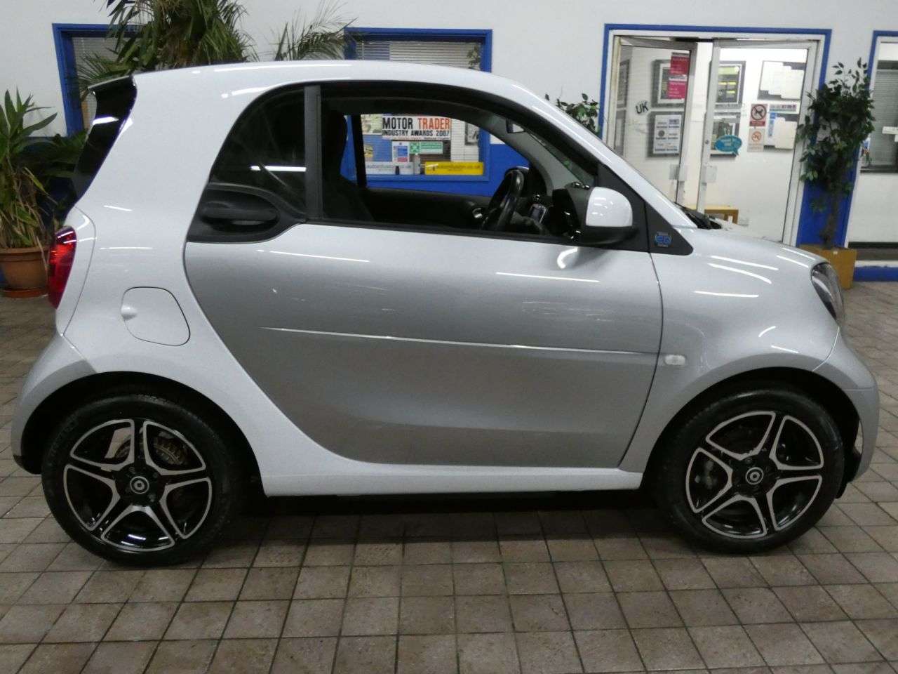2021 SMART FORTWO 2021 SMART FORTWO