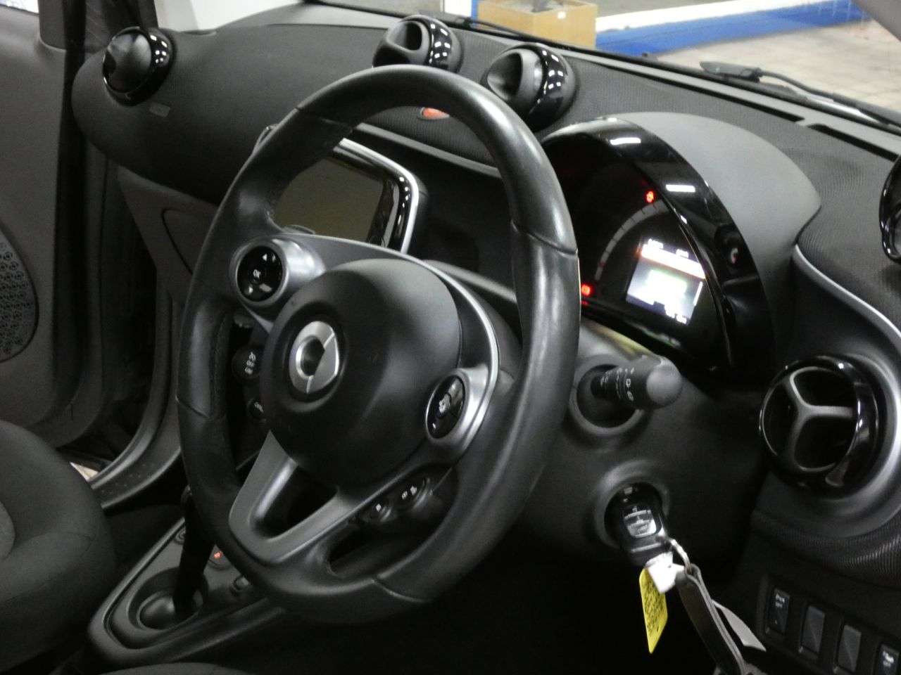 2021 SMART FORTWO 2021 SMART FORTWO