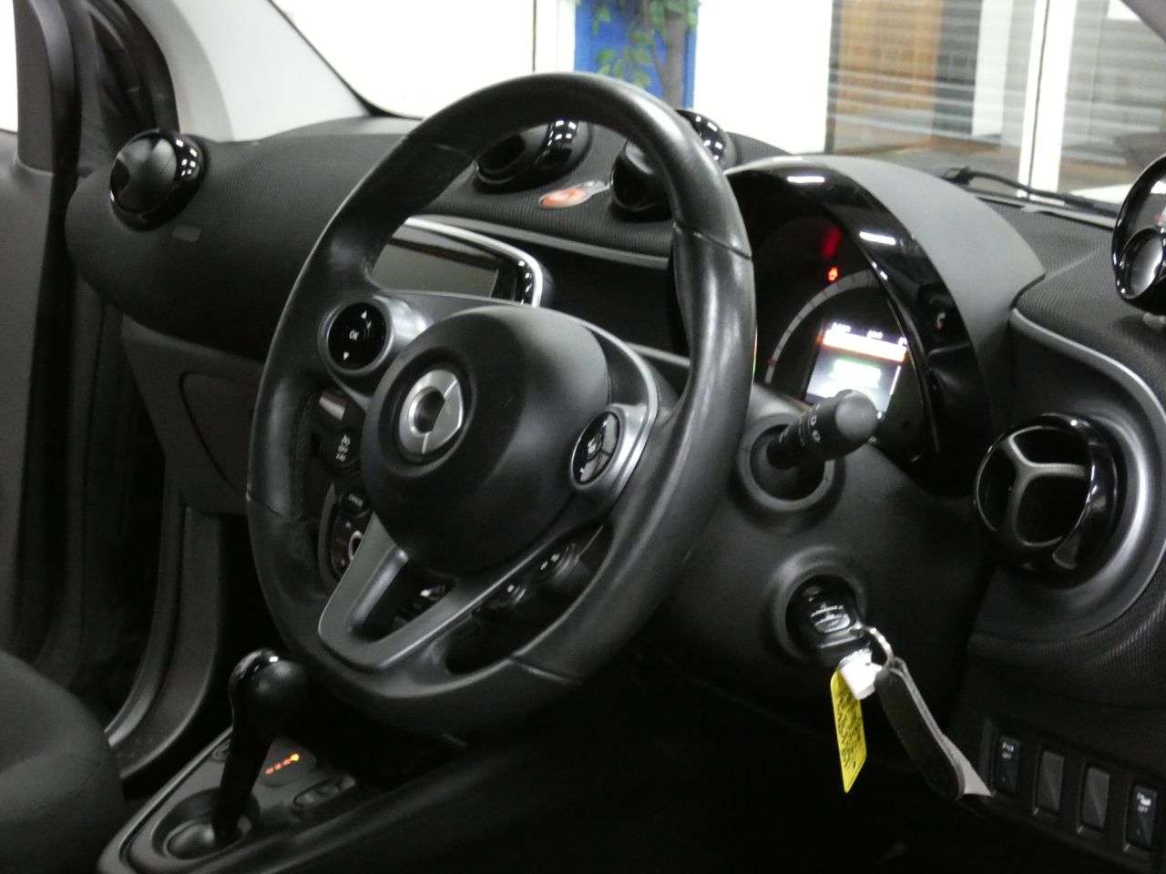 2021 SMART FORTWO 2021 SMART FORTWO