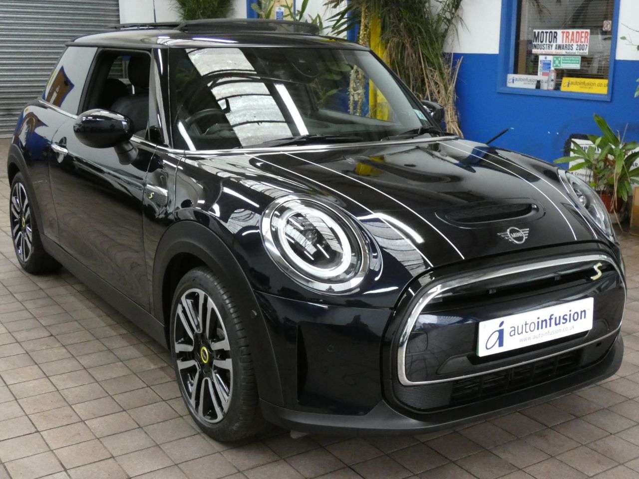 2022 MINI ELECTRIC HATCH 2022 MINI ELECTRIC HATCH