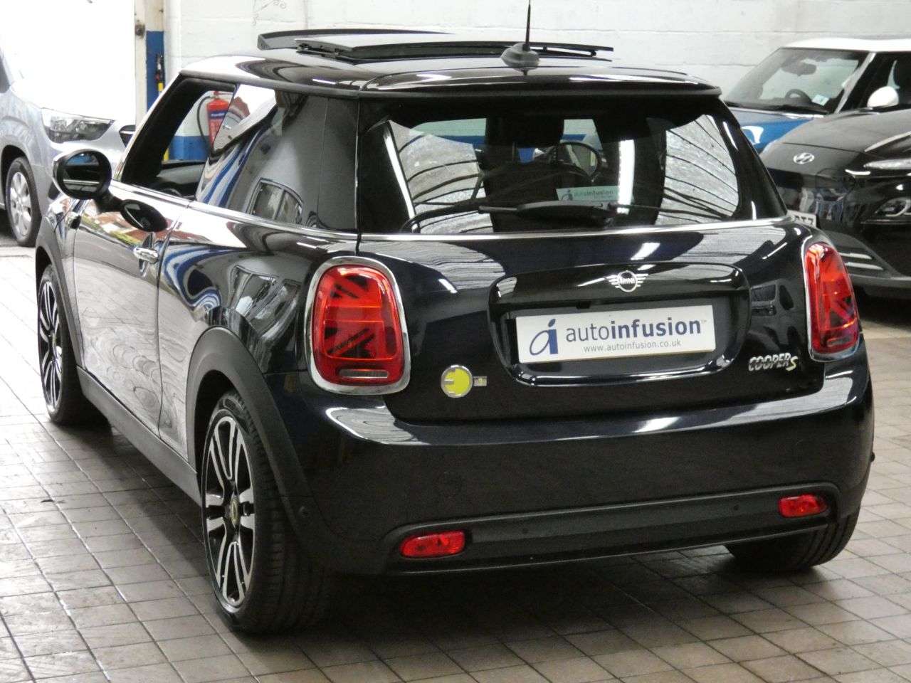 2022 MINI ELECTRIC HATCH 2022 MINI ELECTRIC HATCH