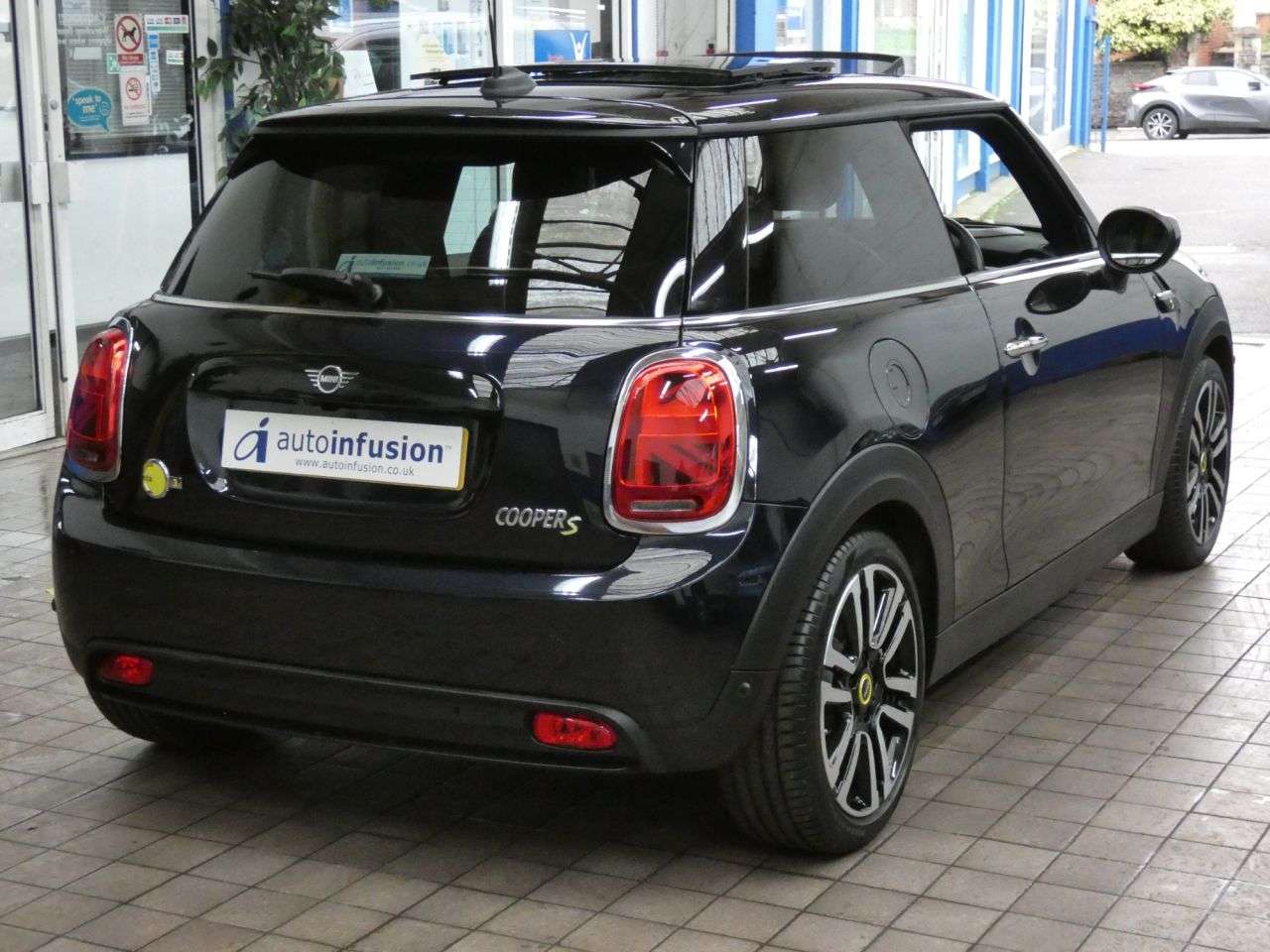 2022 MINI ELECTRIC HATCH 2022 MINI ELECTRIC HATCH