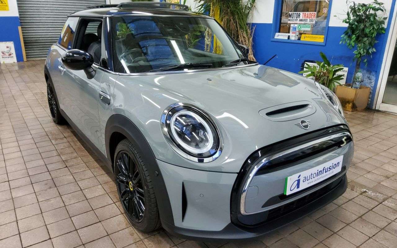 2021 MINI ELECTRIC HATCH 2021 MINI ELECTRIC HATCH