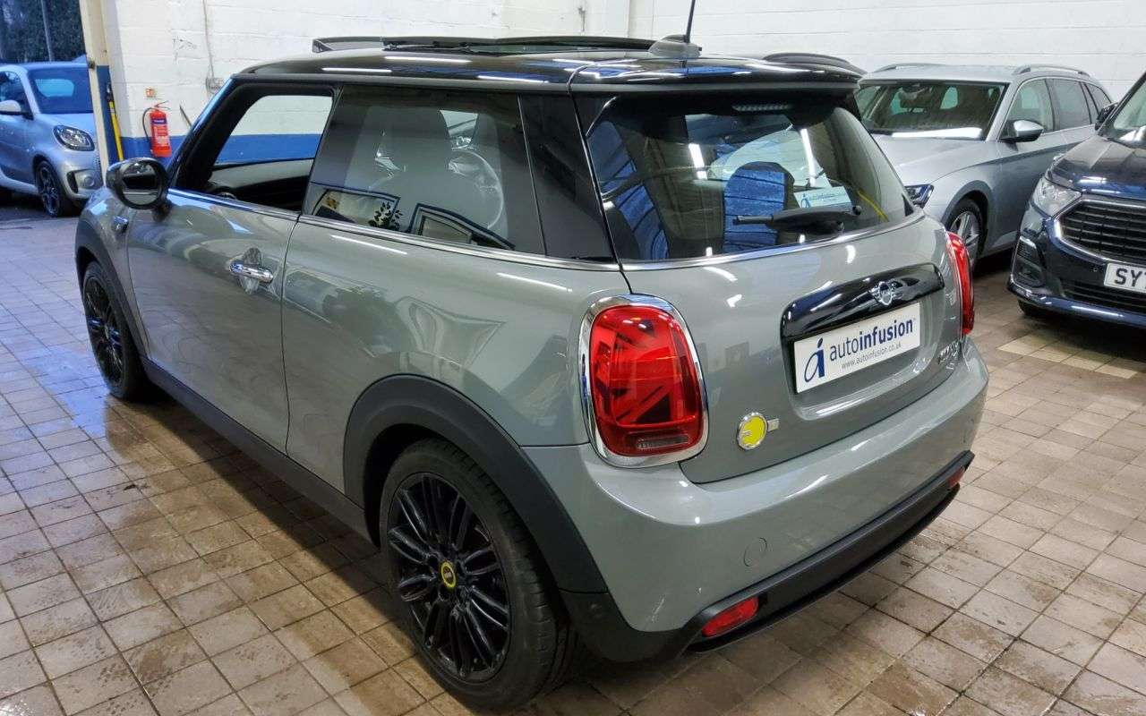 2021 MINI ELECTRIC HATCH 2021 MINI ELECTRIC HATCH