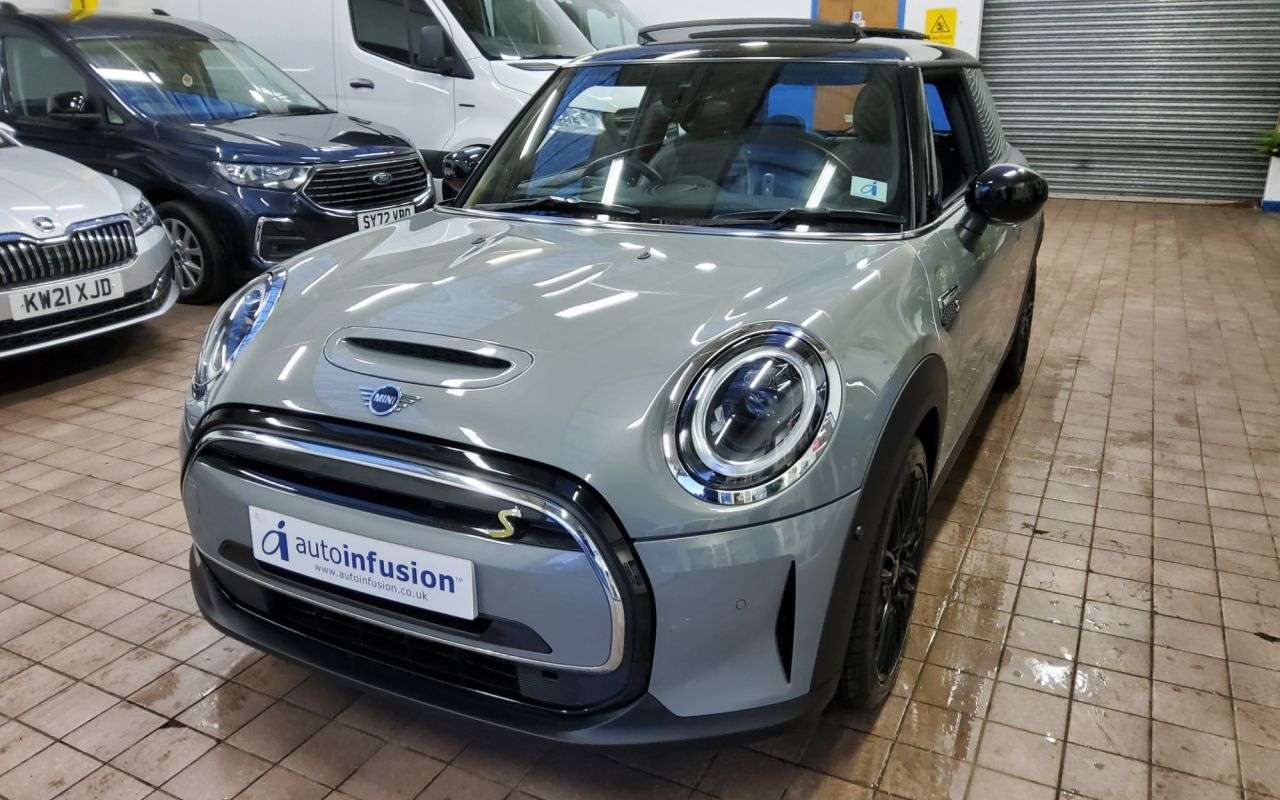 2021 MINI ELECTRIC HATCH 2021 MINI ELECTRIC HATCH