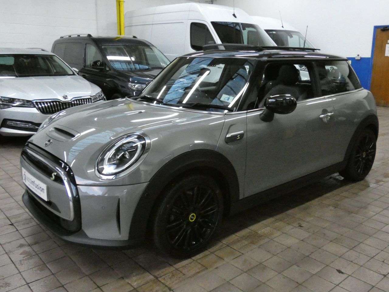 2021 MINI ELECTRIC HATCH 2021 MINI ELECTRIC HATCH