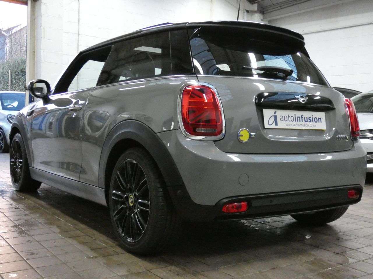 2021 MINI ELECTRIC HATCH 2021 MINI ELECTRIC HATCH