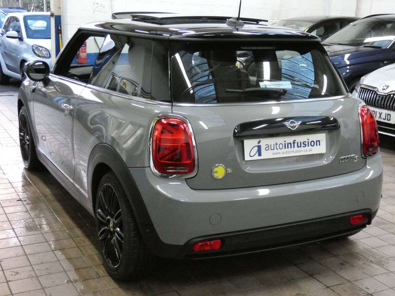 2021 MINI ELECTRIC HATCH 2021 MINI ELECTRIC HATCH