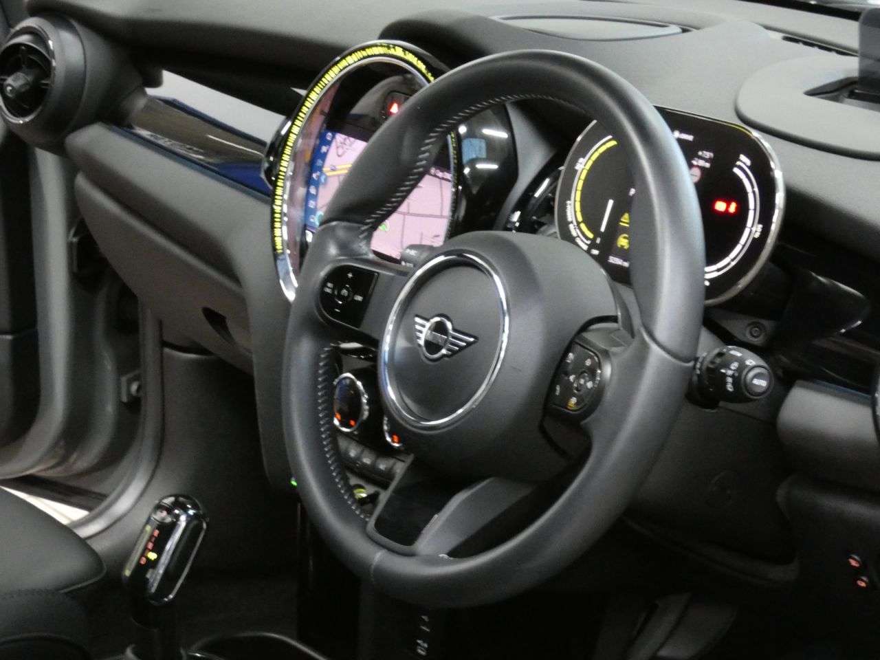 2021 MINI ELECTRIC HATCH 2021 MINI ELECTRIC HATCH