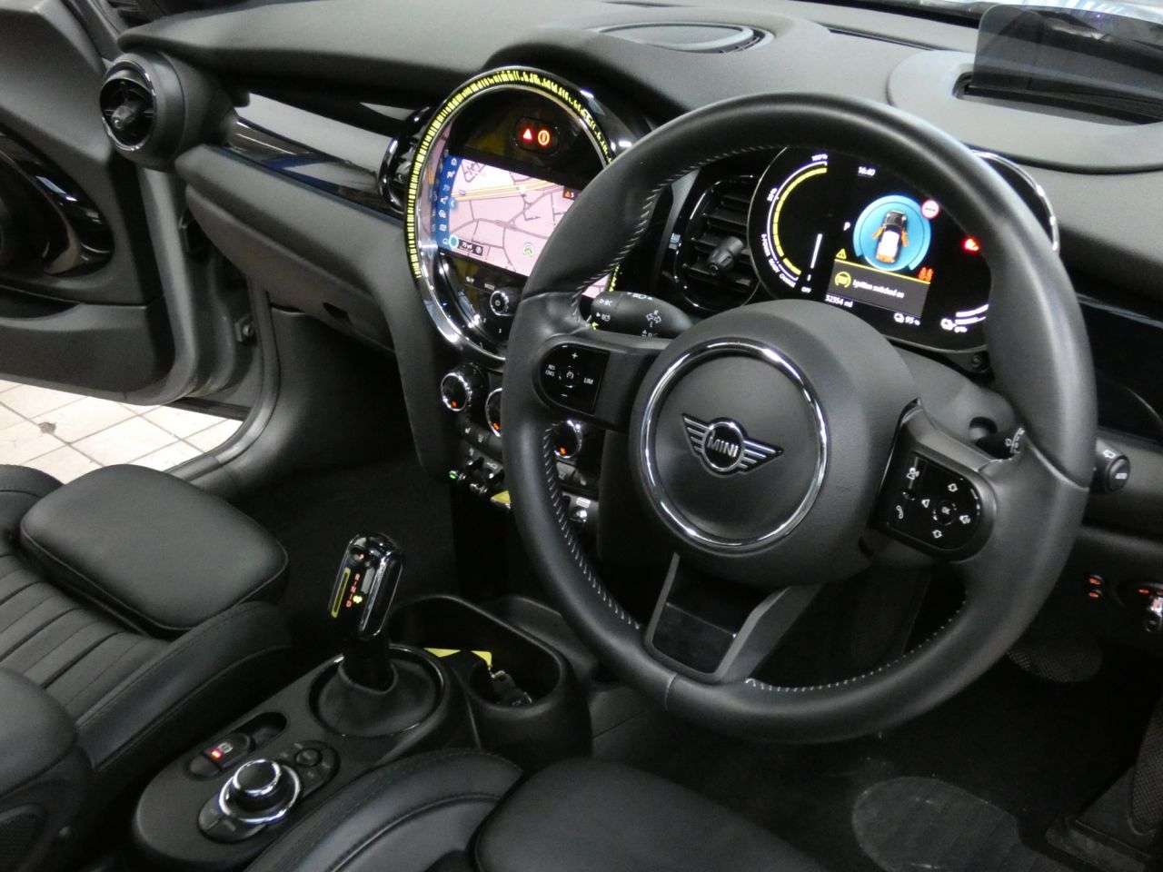 2021 MINI ELECTRIC HATCH 2021 MINI ELECTRIC HATCH