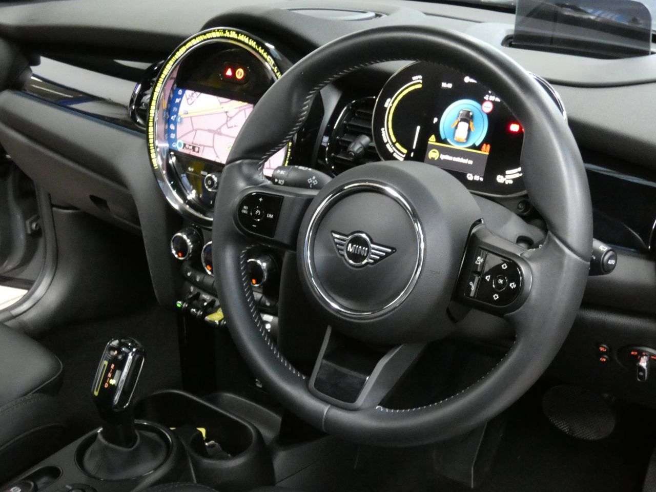 2021 MINI ELECTRIC HATCH 2021 MINI ELECTRIC HATCH