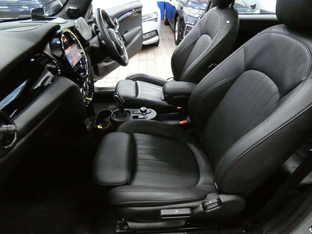 2021 MINI ELECTRIC HATCH 2021 MINI ELECTRIC HATCH