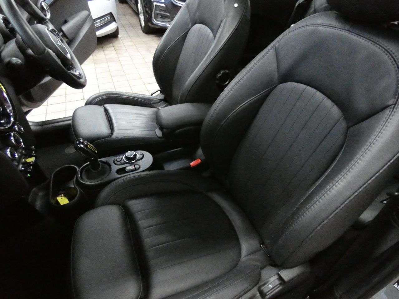 2021 MINI ELECTRIC HATCH 2021 MINI ELECTRIC HATCH