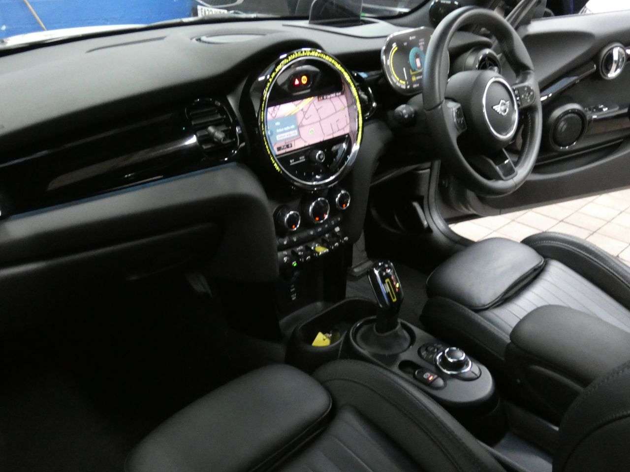 2021 MINI ELECTRIC HATCH 2021 MINI ELECTRIC HATCH