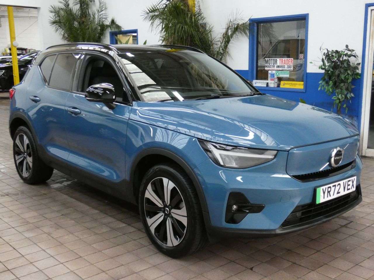 2022 VOLVO XC40 2022 VOLVO XC40