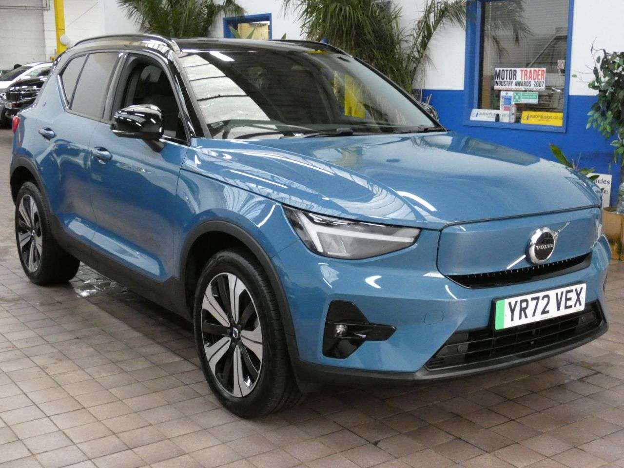2022 VOLVO XC40 2022 VOLVO XC40