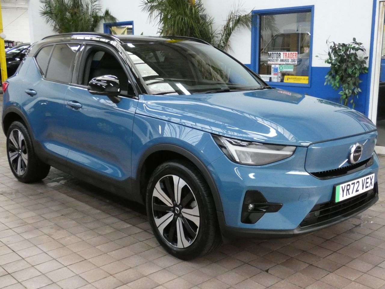2022 VOLVO XC40 2022 VOLVO XC40