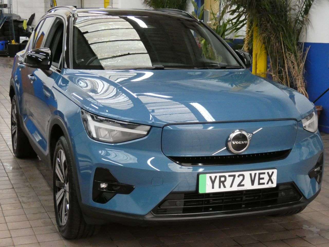 2022 VOLVO XC40 2022 VOLVO XC40