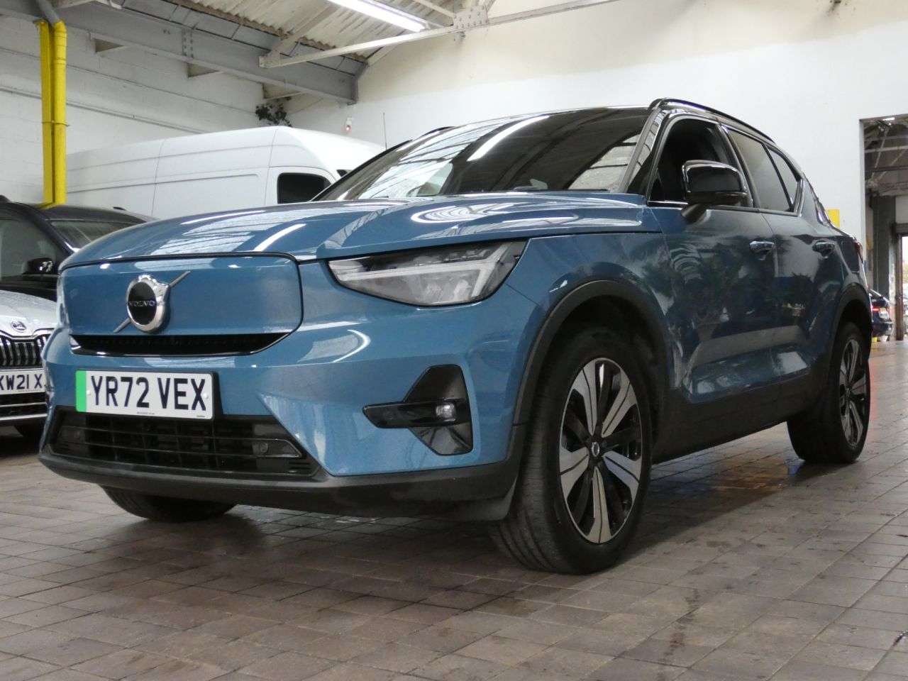 2022 VOLVO XC40 2022 VOLVO XC40