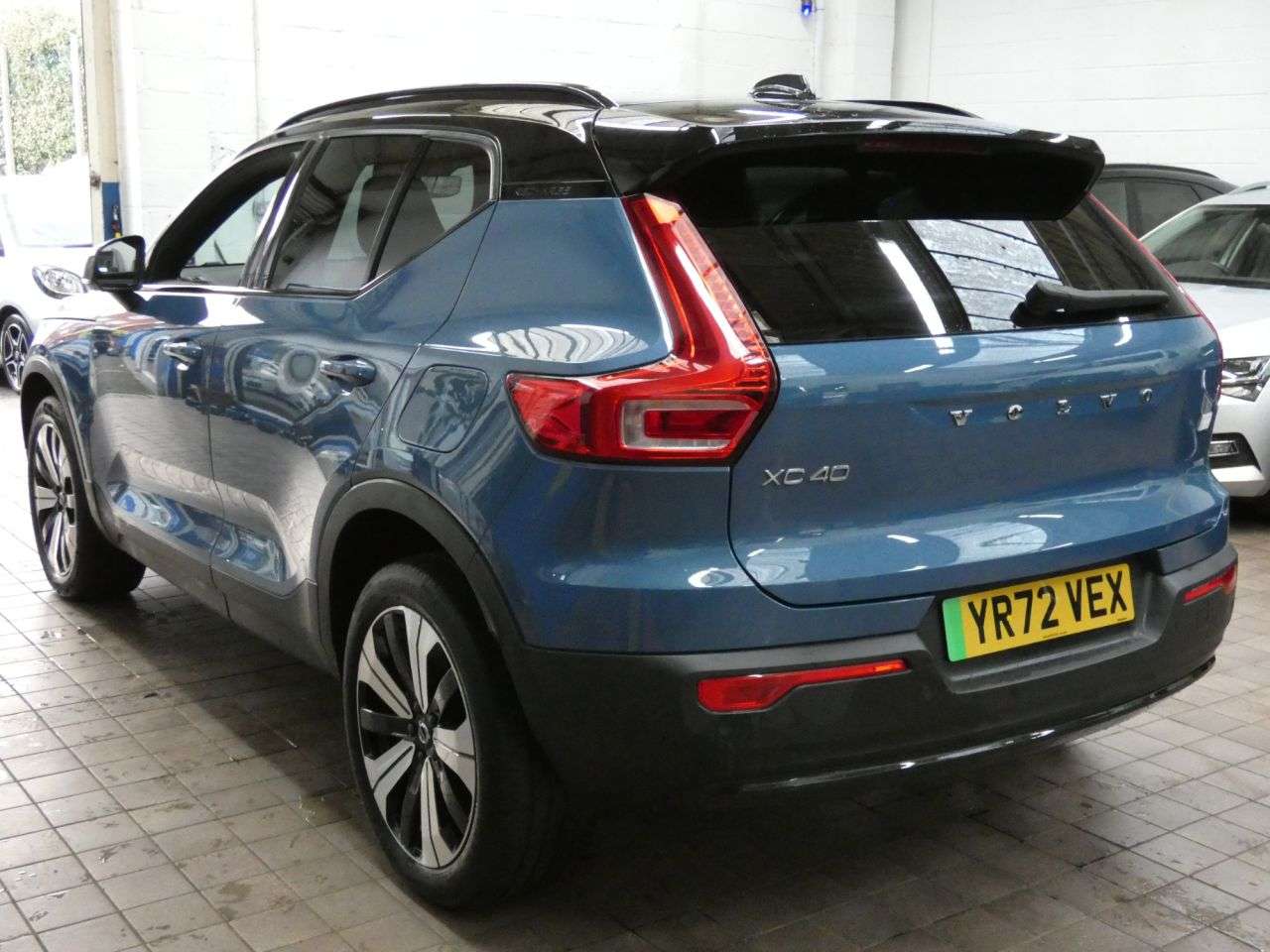 2022 VOLVO XC40 2022 VOLVO XC40