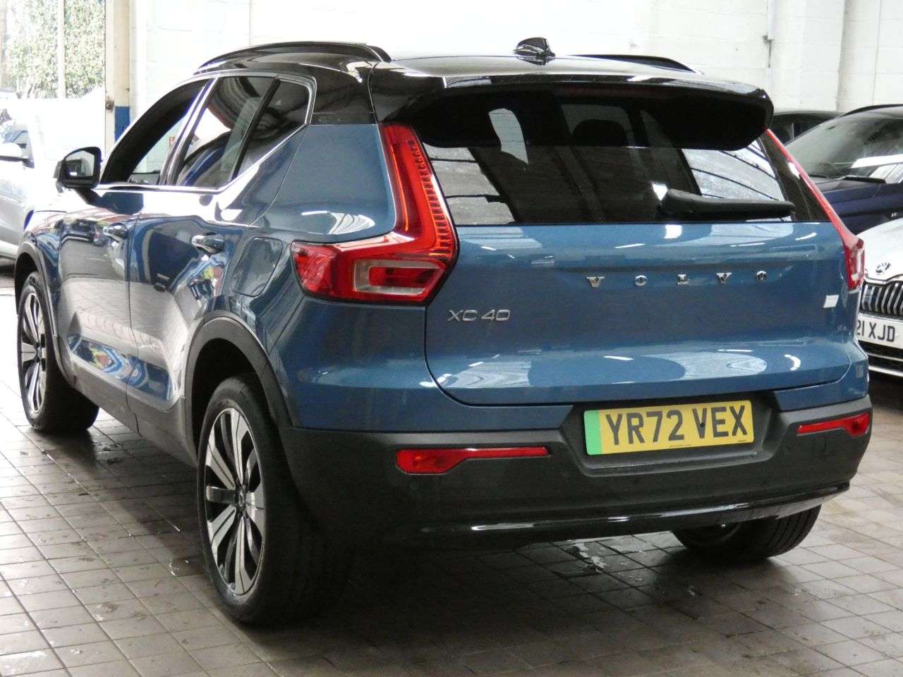 2022 VOLVO XC40 2022 VOLVO XC40
