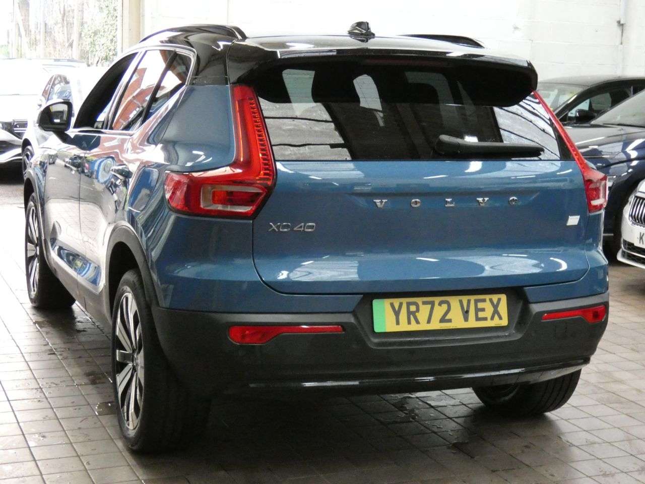 2022 VOLVO XC40 2022 VOLVO XC40