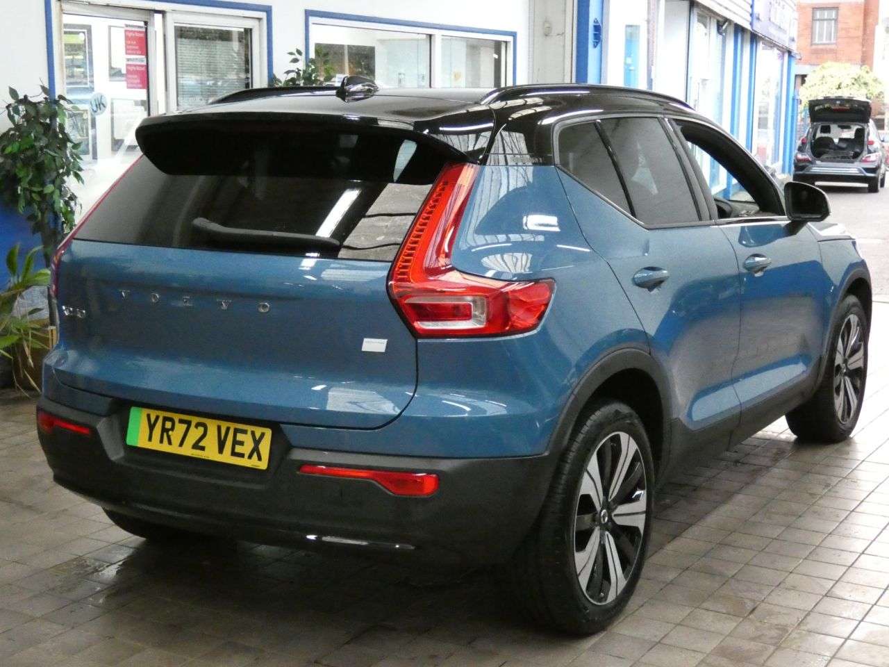 2022 VOLVO XC40 2022 VOLVO XC40