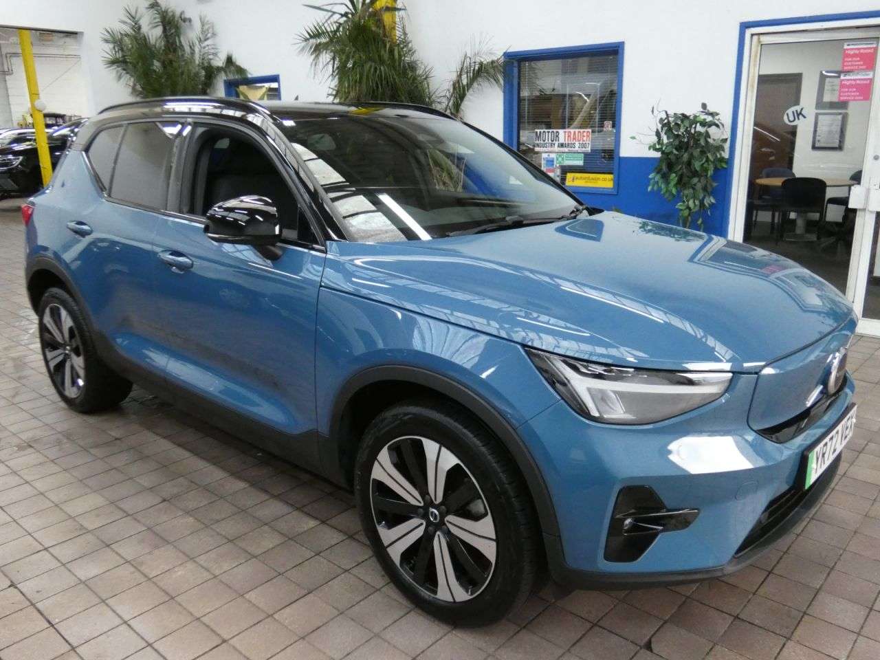 2022 VOLVO XC40 2022 VOLVO XC40