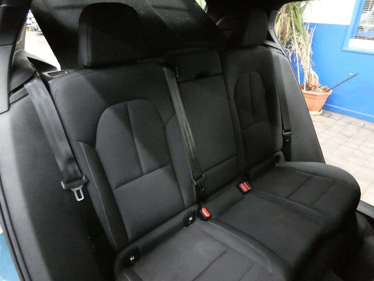 2022 VOLVO XC40 2022 VOLVO XC40