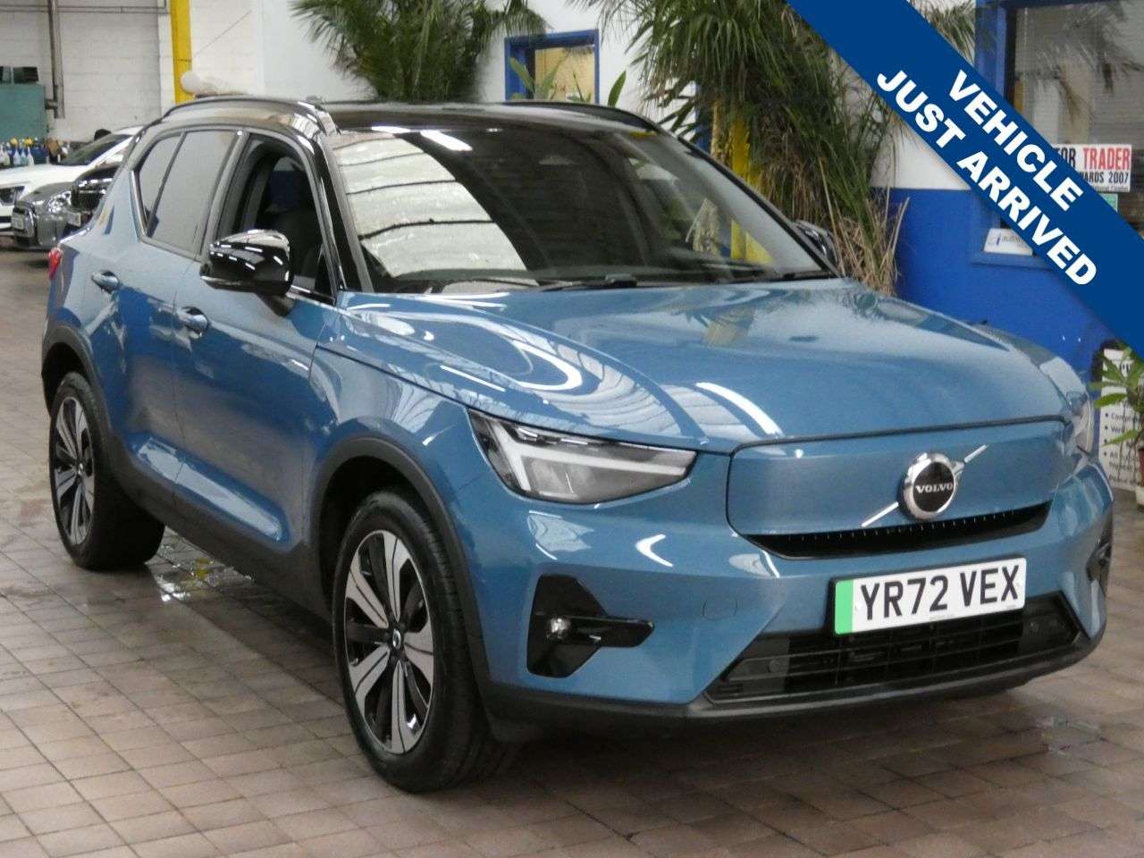 A 2022 VOLVO XC40 Recharge 69kWh Plus SUV 5dr Electric Auto (231 ps) 1 OWNER SERVICE HISTORY A 2022 VOLVO XC40 Recharge 69kWh Plus SUV 5dr Electric Auto (231 ps) 1 OWNER SERVICE HISTORY