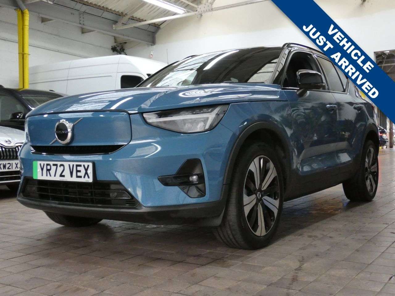 2022 VOLVO XC40 2022 VOLVO XC40