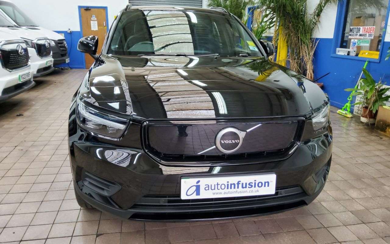 2021 VOLVO XC40 2021 VOLVO XC40