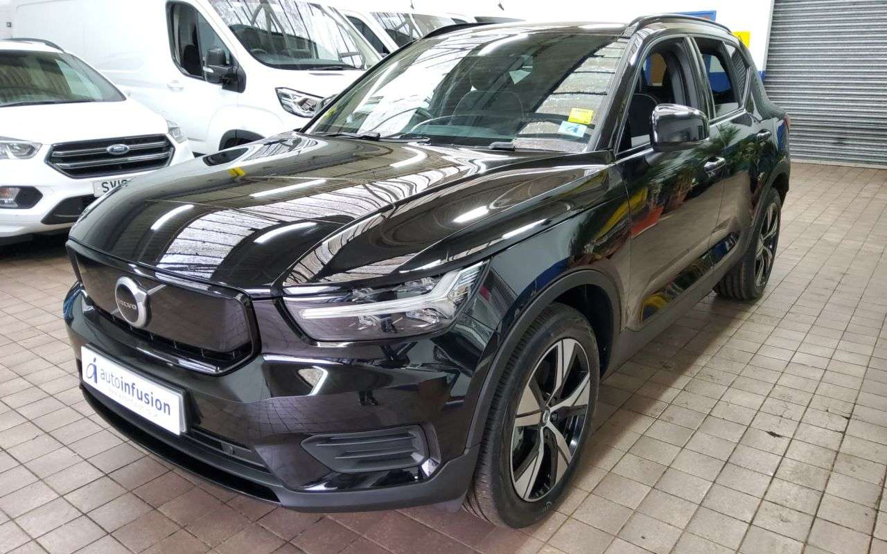 2021 VOLVO XC40 2021 VOLVO XC40