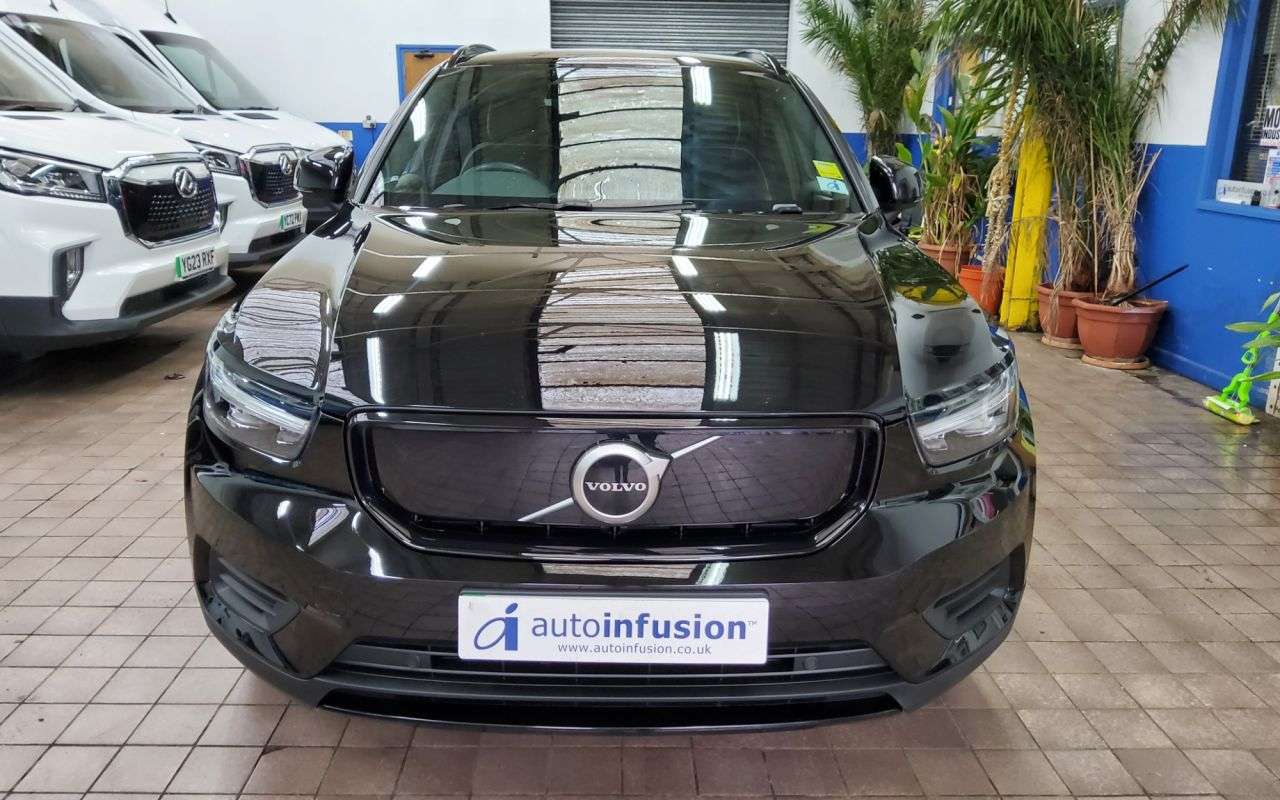 2021 VOLVO XC40 2021 VOLVO XC40