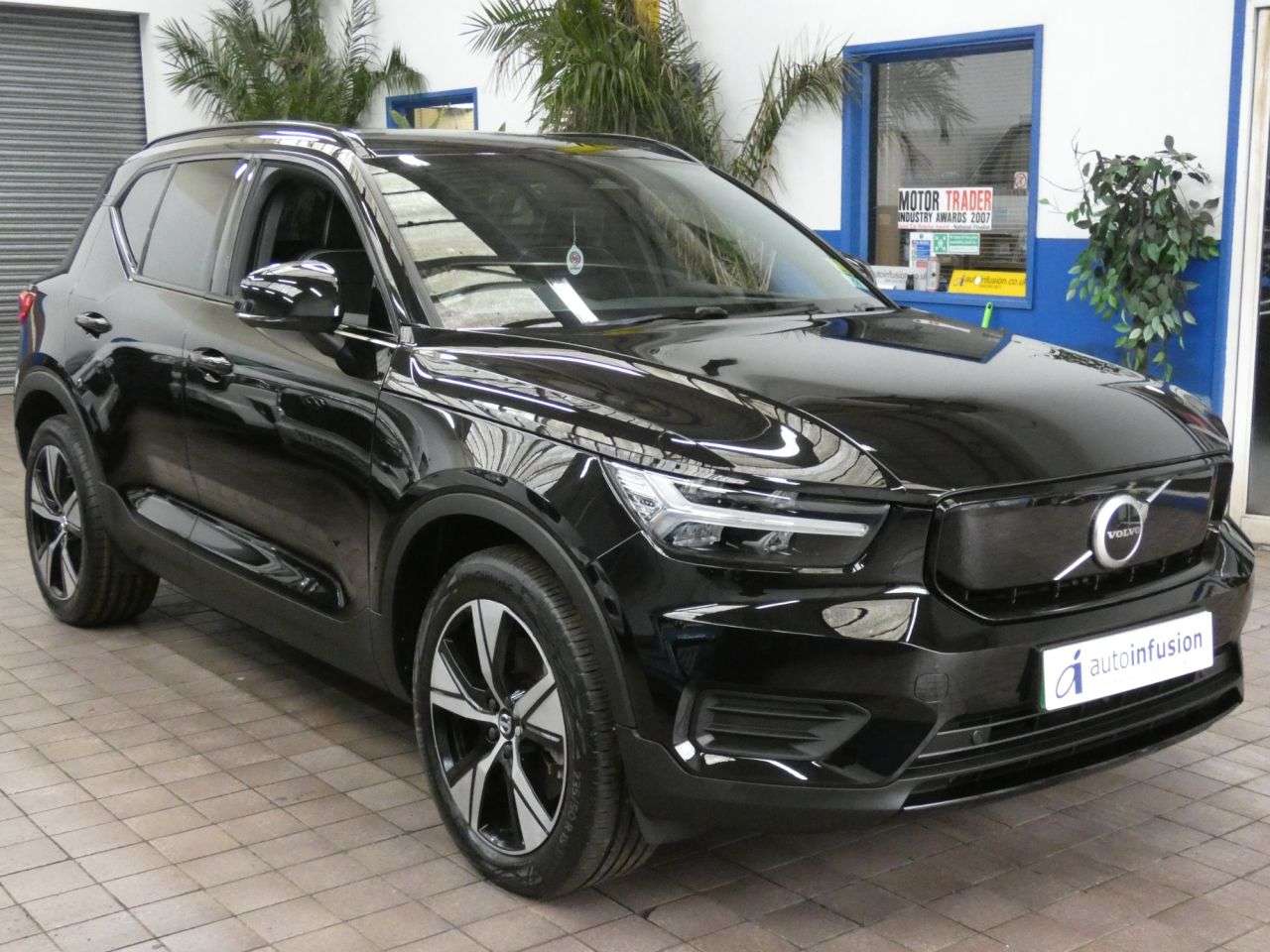2021 VOLVO XC40 2021 VOLVO XC40