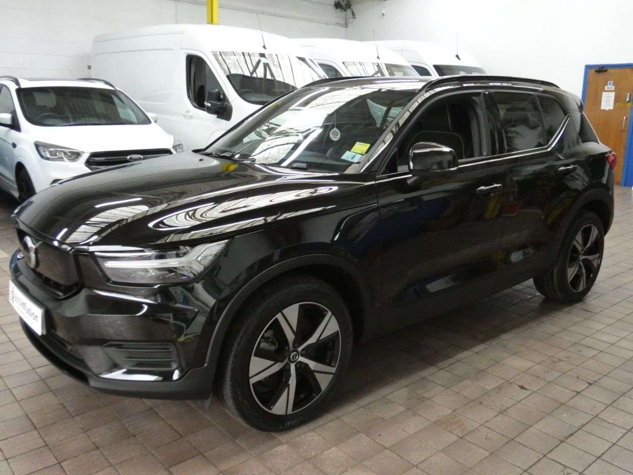 2021 VOLVO XC40 2021 VOLVO XC40