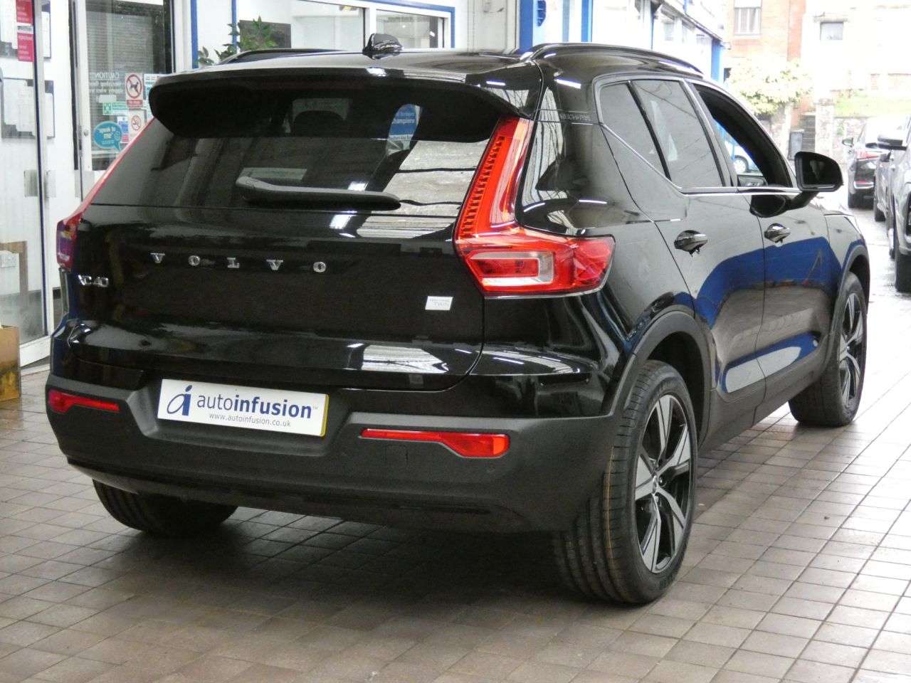 2021 VOLVO XC40 2021 VOLVO XC40