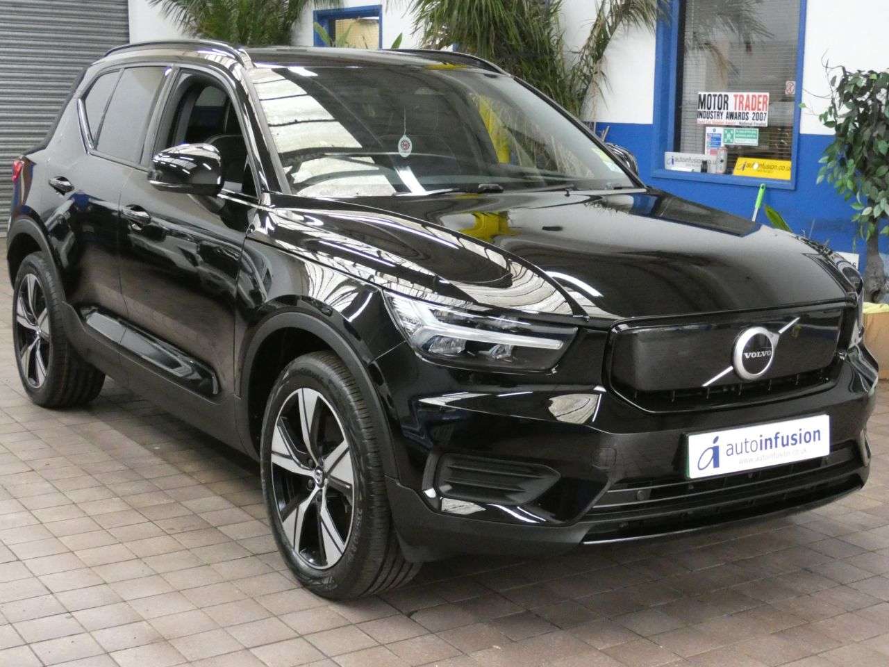 2021 VOLVO XC40 2021 VOLVO XC40