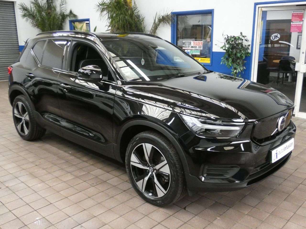2021 VOLVO XC40 2021 VOLVO XC40