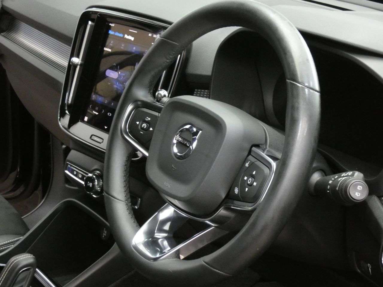 2021 VOLVO XC40 2021 VOLVO XC40