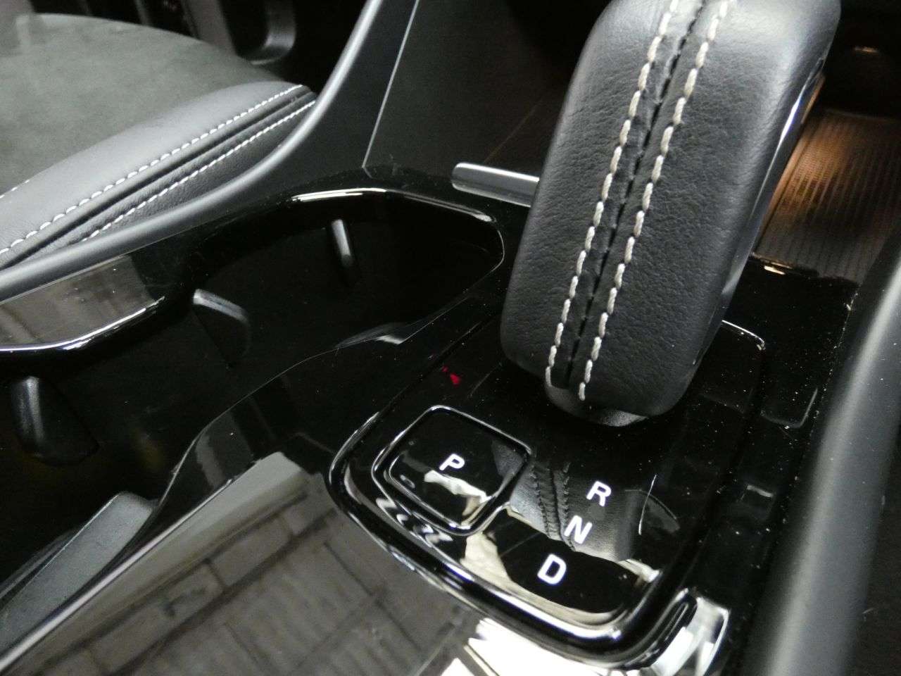 2021 VOLVO XC40 2021 VOLVO XC40