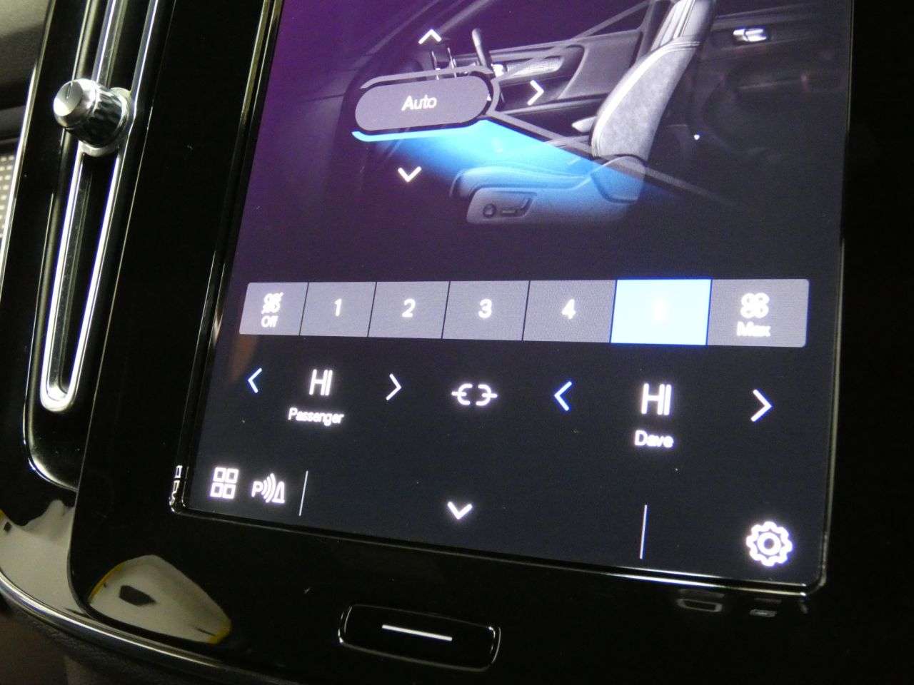 2021 VOLVO XC40 2021 VOLVO XC40