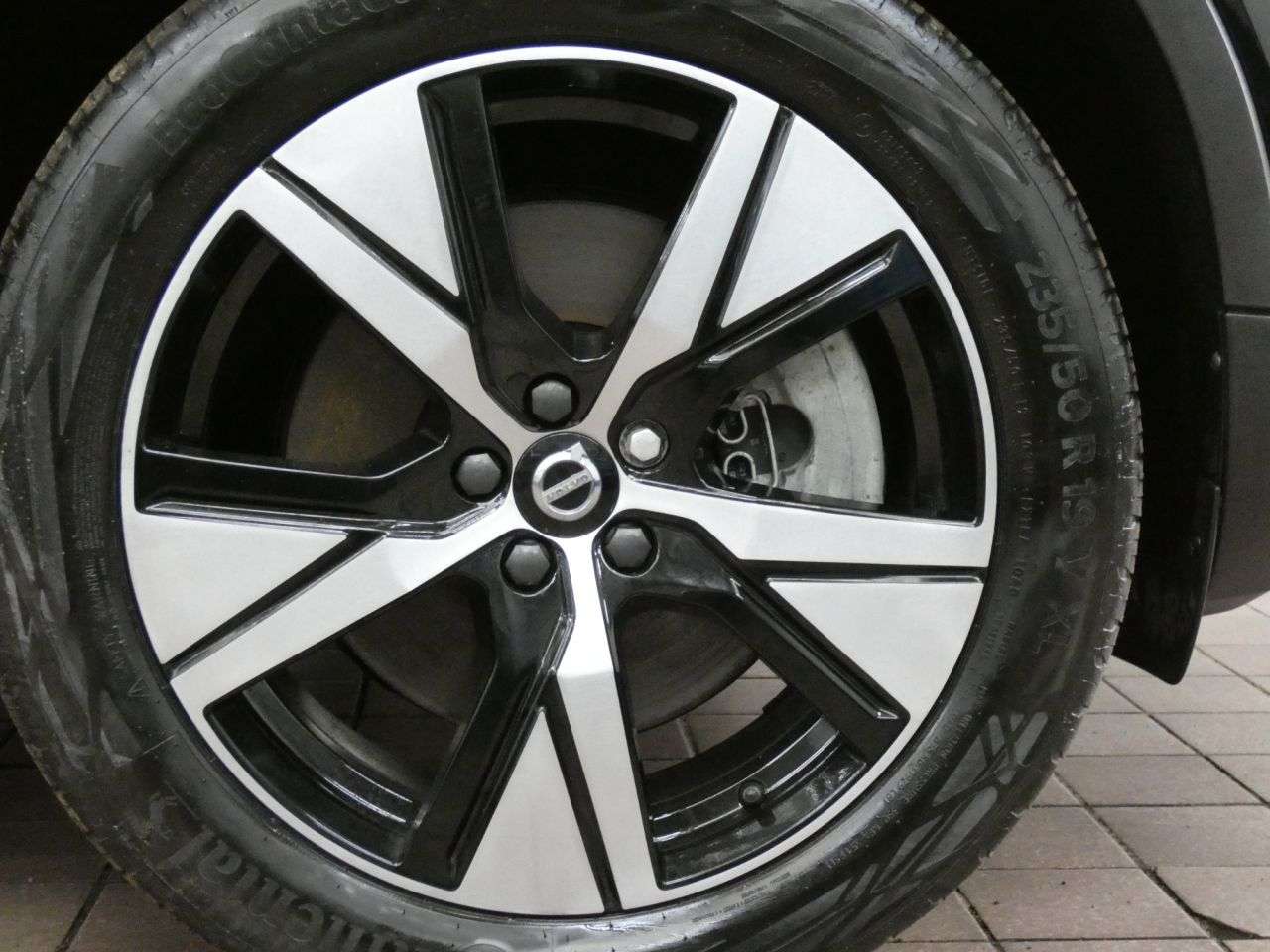 2021 VOLVO XC40 2021 VOLVO XC40