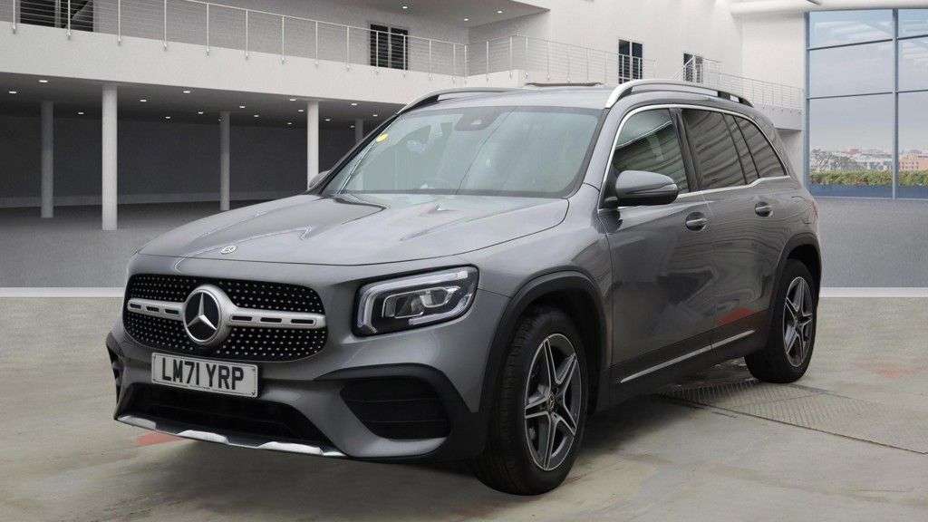A 2022 MERCEDES-BENZ GLB 1.3 GLB200 AMG Line SUV 5dr Petrol 7G-DCT Euro 6 (s/s) (163 ps) 1 OWNER SER A 2022 MERCEDES-BENZ GLB 1.3 GLB200 AMG Line SUV 5dr Petrol 7G-DCT Euro 6 (s/s) (163 ps) 1 OWNER SER
