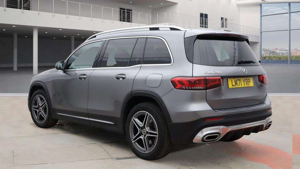 A 2022 MERCEDES-BENZ GLB 1.3 GLB200 AMG Line SUV 5dr Petrol 7G-DCT Euro 6 (s/s) (163 ps) 1 OWNER SER A 2022 MERCEDES-BENZ GLB 1.3 GLB200 AMG Line SUV 5dr Petrol 7G-DCT Euro 6 (s/s) (163 ps) 1 OWNER SER