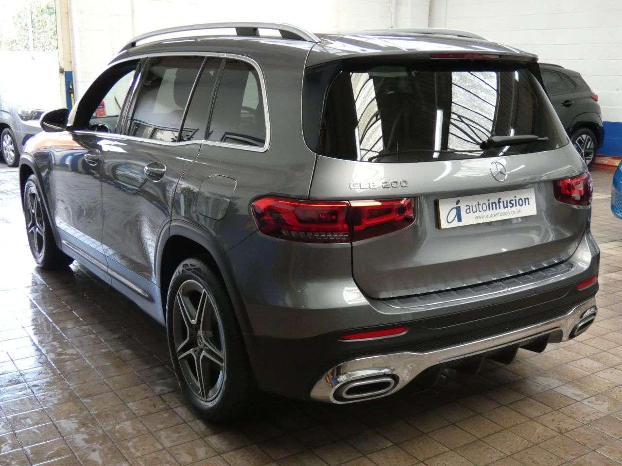 A 2022 MERCEDES-BENZ GLB 1.3 GLB200 AMG Line SUV 5dr Petrol 7G-DCT Euro 6 (s/s) (163 ps) 1 OWNER SER A 2022 MERCEDES-BENZ GLB 1.3 GLB200 AMG Line SUV 5dr Petrol 7G-DCT Euro 6 (s/s) (163 ps) 1 OWNER SER