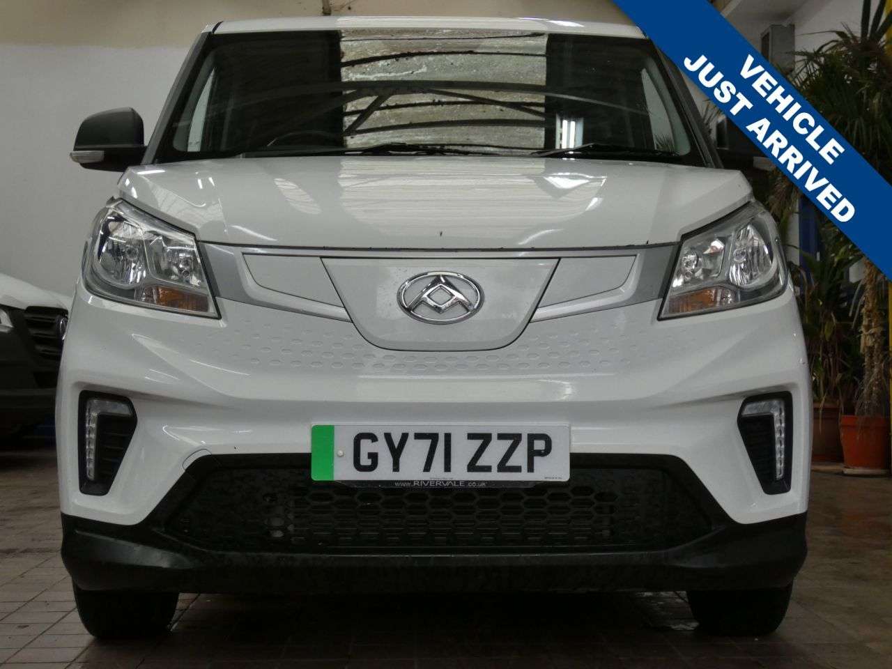 A 2022 MAXUS EDELIVER 3 35kWh Panel Van 5dr Electric Auto FWD L1 (122 ps) MAXUS WARRANTY TILL JAN 2 A 2022 MAXUS EDELIVER 3 35kWh Panel Van 5dr Electric Auto FWD L1 (122 ps) MAXUS WARRANTY TILL JAN 2